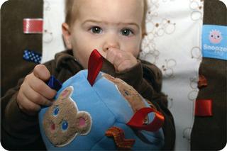 Zajímají vaše děti štítky na hračkách a na oblečení?