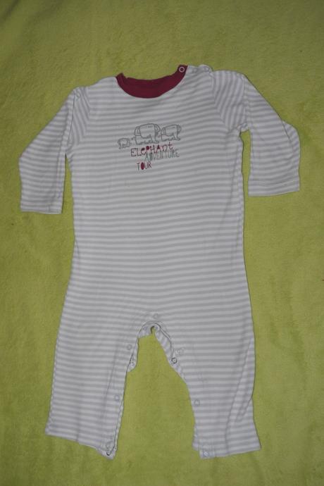 Pyzamko se slunaty, 74