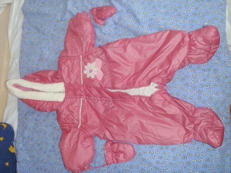 Starší růžová kombinéza, c&a,68