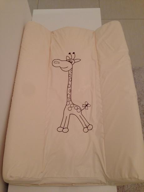 Prebalovaci podlozka zirafka+kos na pleny,