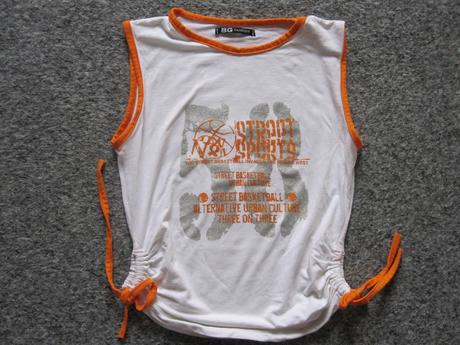 Moderní top s flitry, s