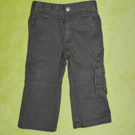 Hnede kalhoty, impidimpi,80