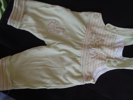 Miminkovské kalhoty, 56