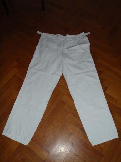 Bílé zdravotnické kalhoty, vel. 162, m