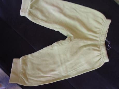 Kalhoty od pyžámka, 62