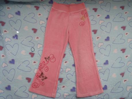 Růžové plyšové tepláky s motýlky a kamínky, 116