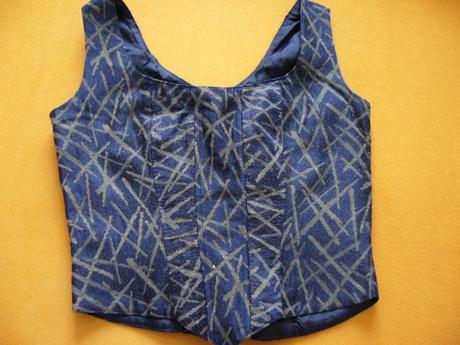 Korzetové šaty, 36