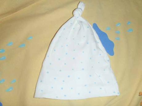 Čepička s uzlíkem, next,68