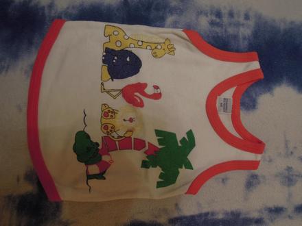 Tílko se zvířátkama, 74