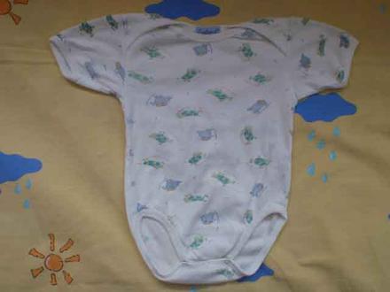 Body se zvířátky (kravičky,ovečky), kr. rukáv, 74