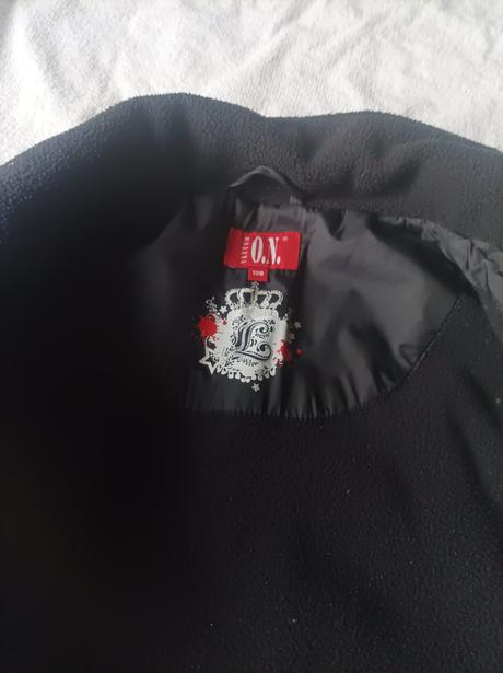 Teplejší vesta, 128