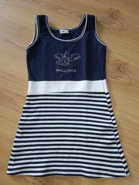 Pruhované šaty z mallorky, 104