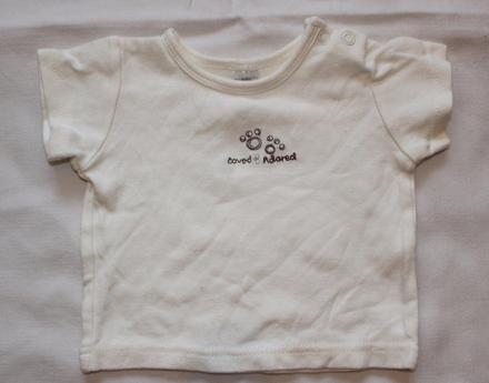 Ad55. béžové tričko s tlapkami pro nejmenší, 56