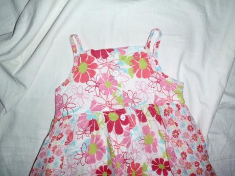 Nádherné květované šaty - bohatá sukýnka, girl2girl,98