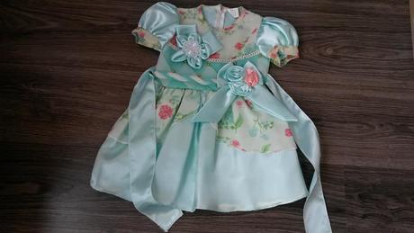 Saténové zdobené šatičky  vel. cca 86, 86