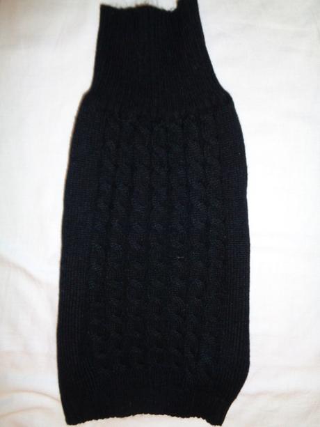 Luxusní černý svetr pro pejsky - 33 cm,
