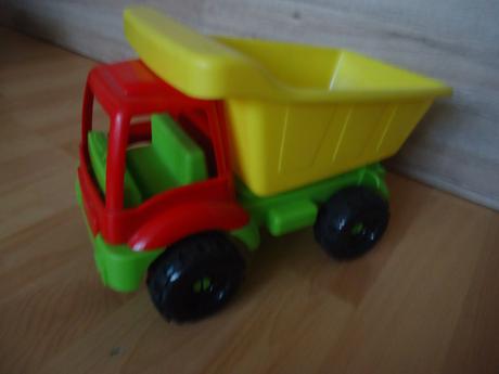 Autíčka na písek,