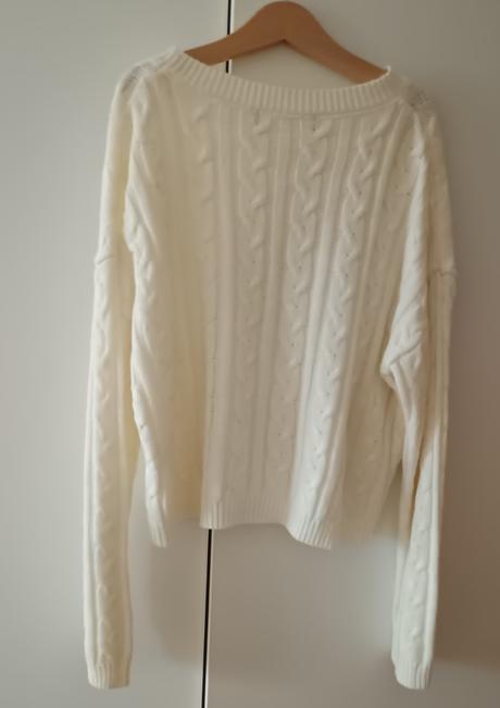 Krásný svetr vel.xs do pasu - jako nový, bershka,xs