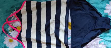 Dívčí plavky, tchibo,146