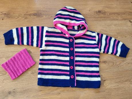 Pletené kabátky s nákrčníky, 110