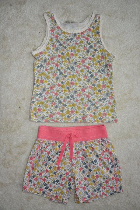 Komplet kraťasy a tílko, next,98