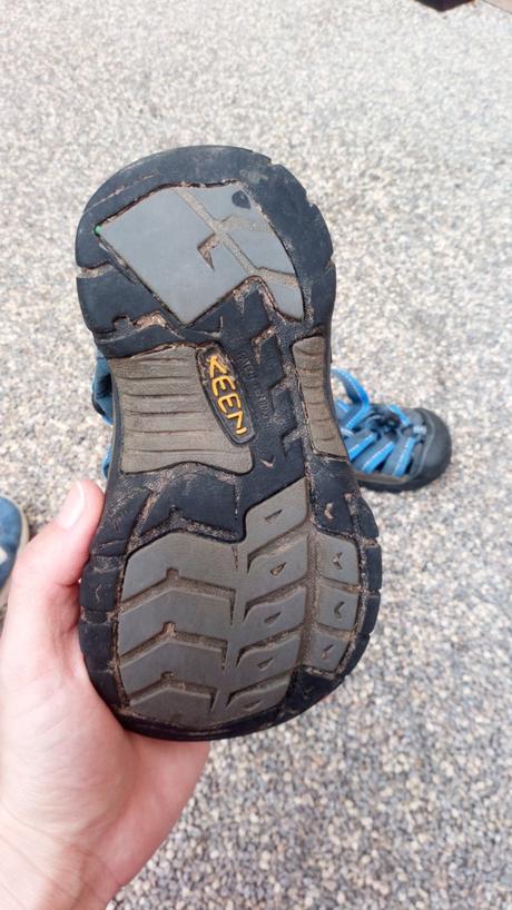 Sandále, keen,28