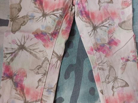 Džíny motýlci, 98