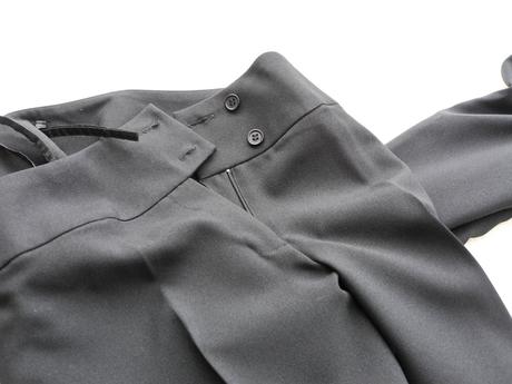 Cerny oblek 3susisses, 32