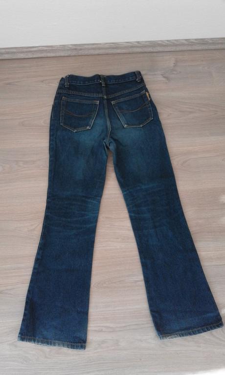 607 - džíny, 152