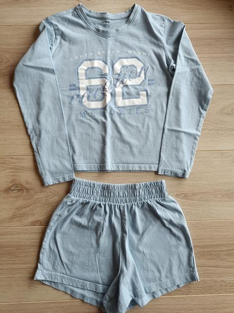 Pyžamo, velikost 152, sinsay,152