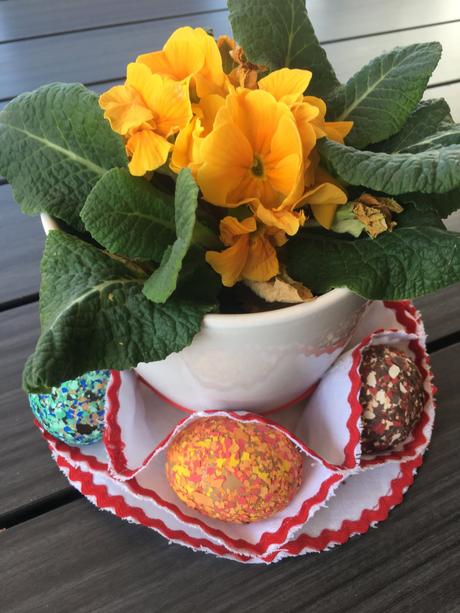 Velikonoční textilní dekorace, 