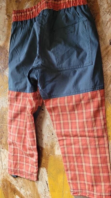 Pláťáky, rifle a 2 x triko, 86–98