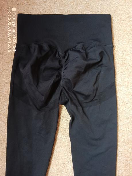 Legíny "push-up zadeček" vel."s", s