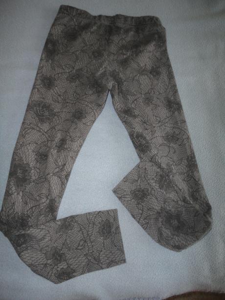 Minimálně oblečené legíny f+f, vel. 7-8 let, f&f,128
