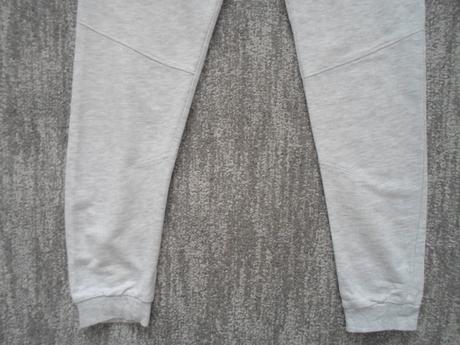 Šedé tepláky, sinsay,146