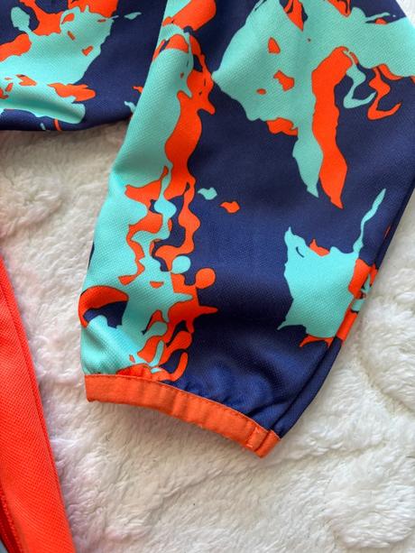 K6/ mikina sportovní - v.cca 8/9 let, 134