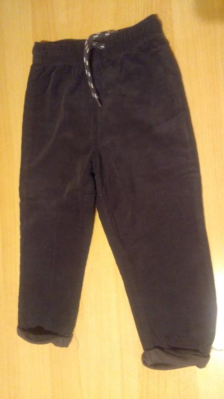 Mikinka a manžestráky, 92