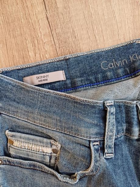 Mega balicek luxusni dziny guess a jine, guess,s