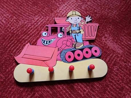 Věšák bořek stavitel, 