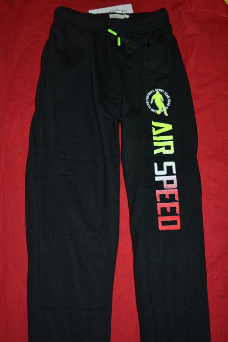 Chlapecké tepláky ,v.152, 152