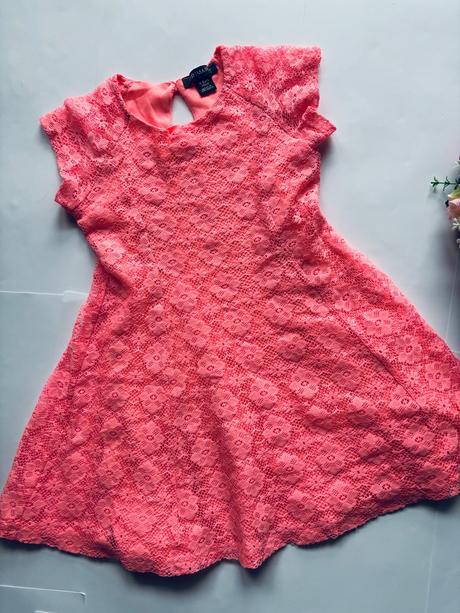 Ob/ šaty s krajkou - v.4 roky, primark,104