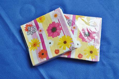 Ubrousky papírové,