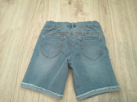 Kratase vel. 128, c&a,128