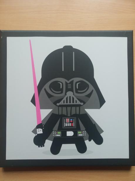 Obrázky na zeď + plyšák + hra star wars, 