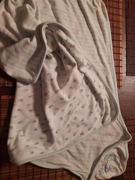 Osuška na kojence, batole, osušky s kapucou,