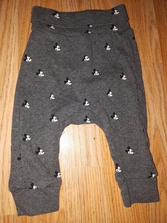 Šedé tepláky s mickey 62, h&m,62