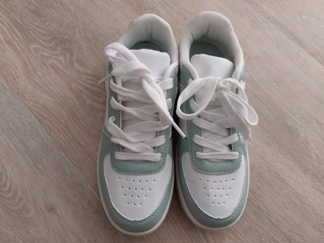 Dívčí tenisky vel.36 lidl nové, pepperts,36