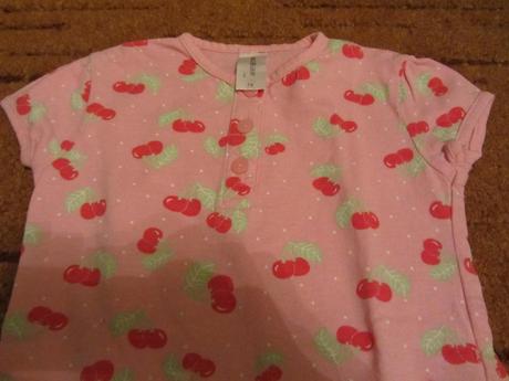 Šatičky s třešničkami., c&a,74