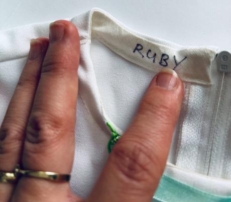 An5/ kostým šaty - v.cca 8-9 let,