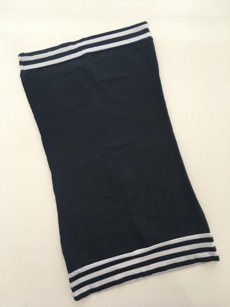 Námořnické šaty bez ramínek,